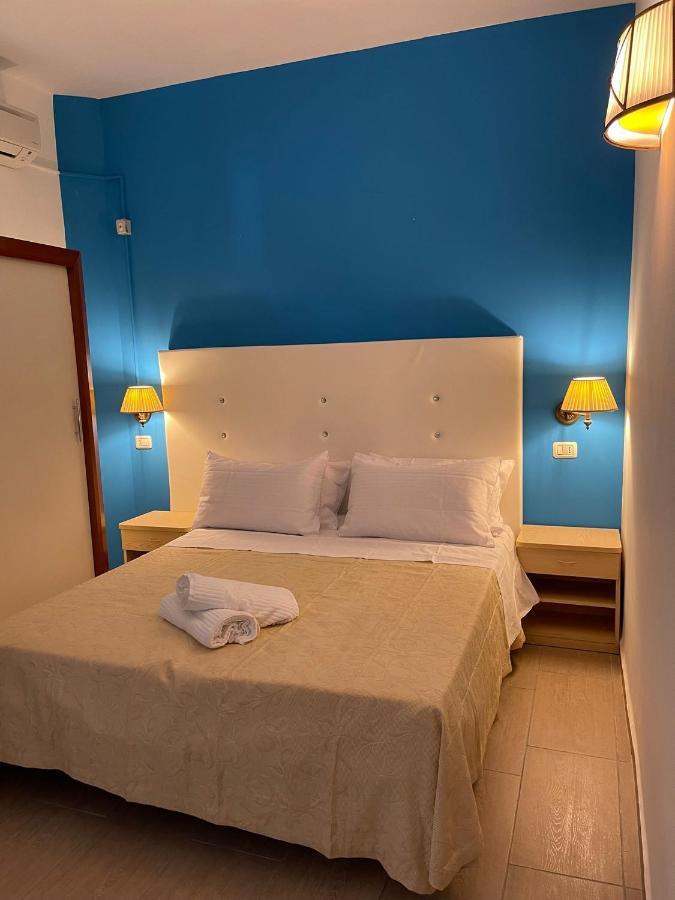 Hotel New Happy Rimini Rum bild