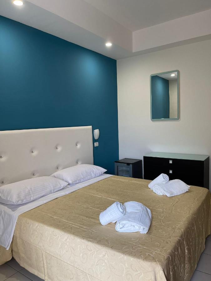 Hotel New Happy Rimini Rum bild