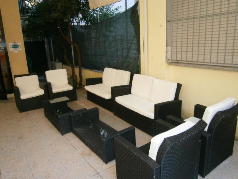 Hotel New Happy Rimini Exteriör bild