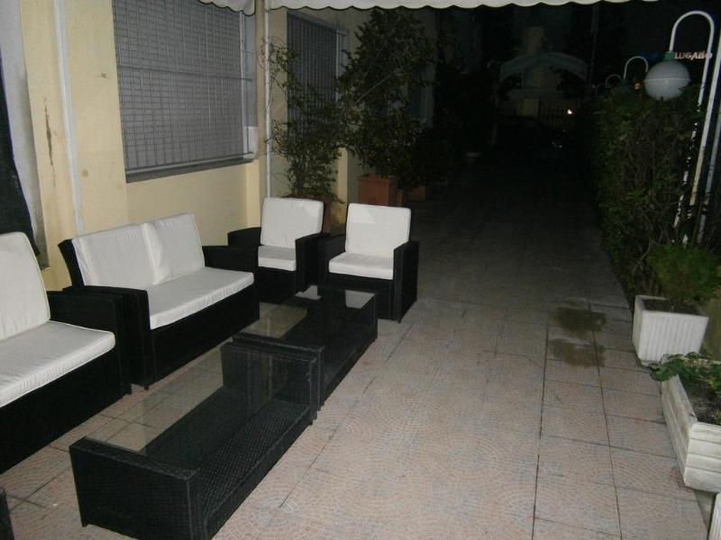 Hotel New Happy Rimini Exteriör bild